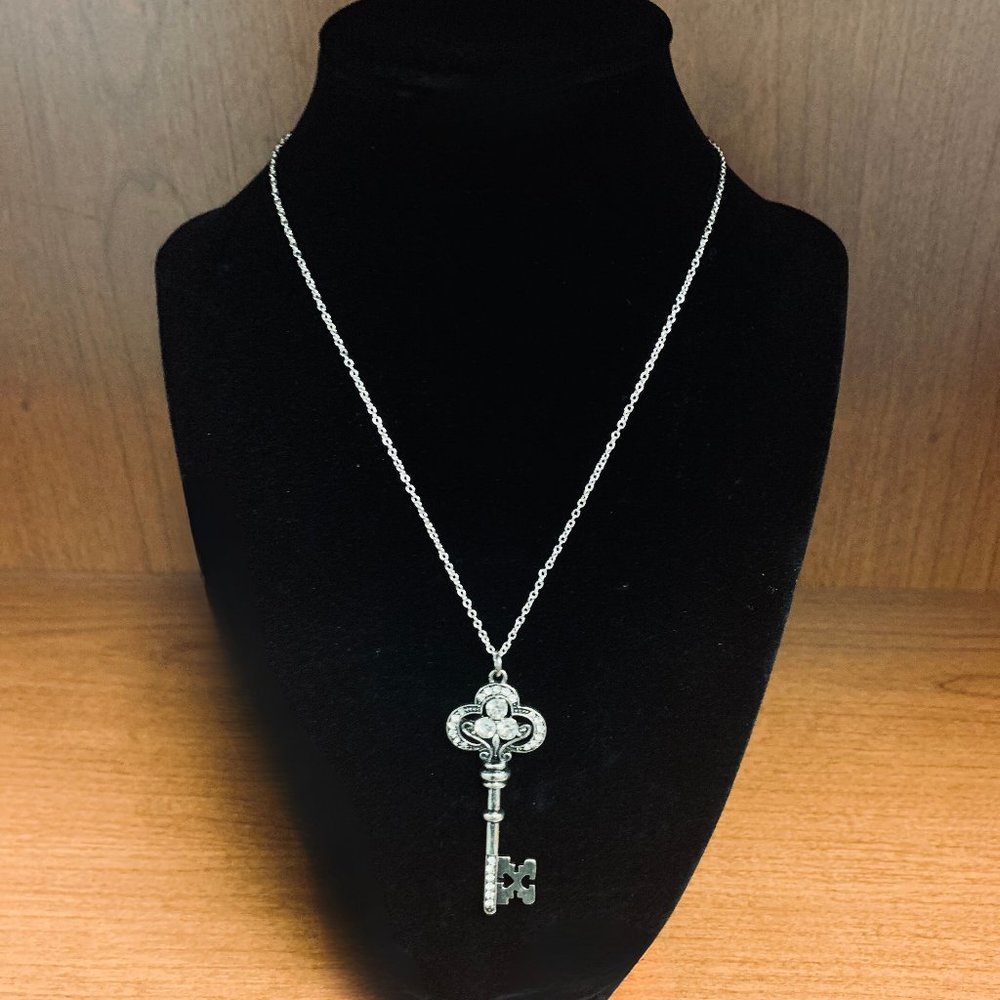 Women's Rhinestone Key Necklace